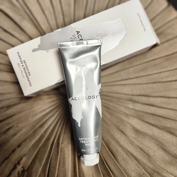 ACEOLOGY Detoxifying Treatment Mask 65 ml / 2.19 fl oz - Picture 3 of 13